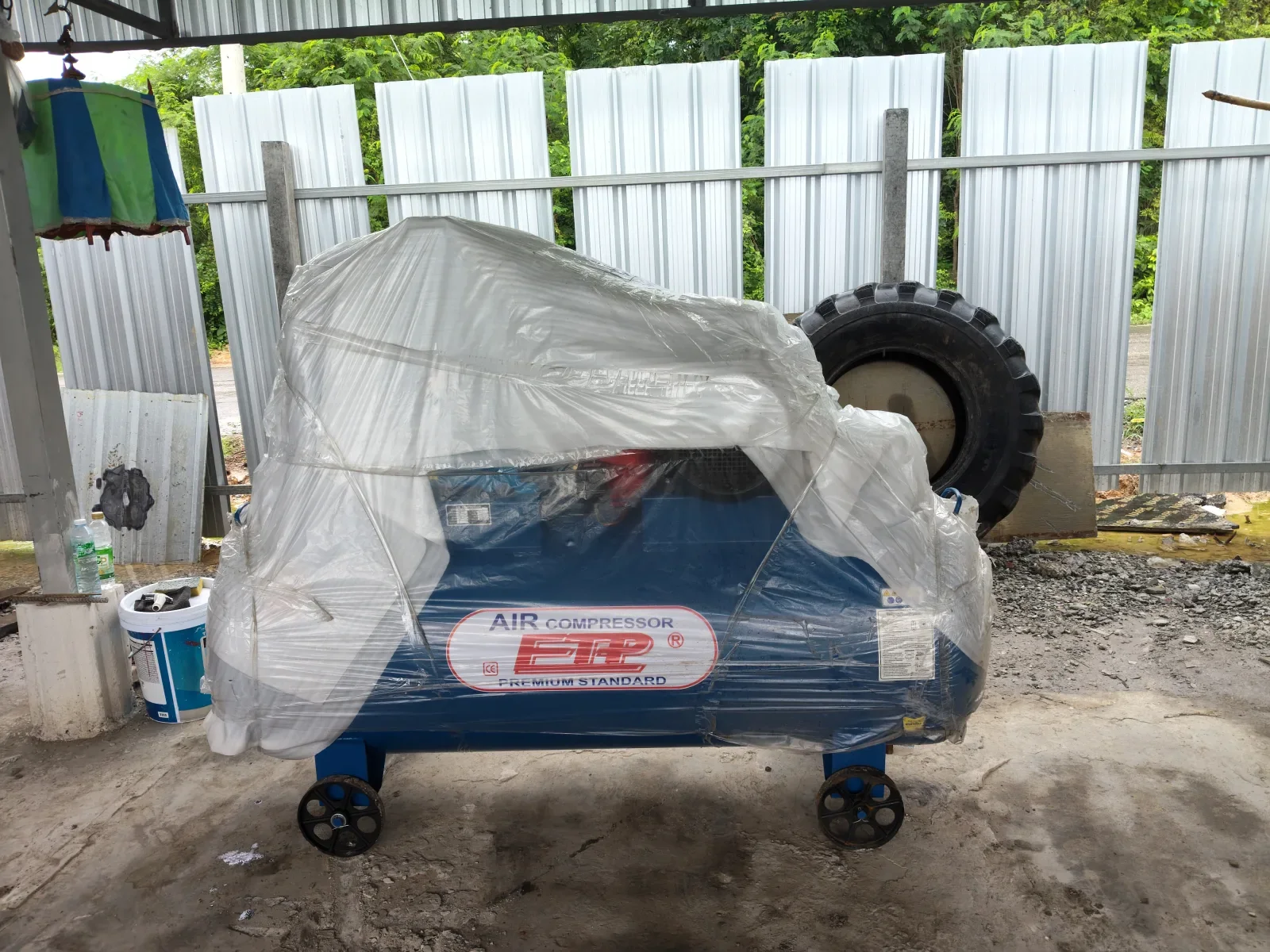 ภาพส่งมอบ ปั๊มลม ETP 520 ลิตร 15 HP 380V รุ่น HTA-120 แรงดัน 16 Bar / 230 PSI จังหวัดขอนแก่น รูปที่ 2
