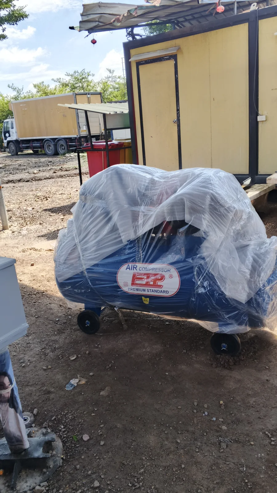 ภาพส่งมอบ ปั๊มลมสายพาน ETP ขนาด 380 ลิตร มอเตอร์ 7.5HP รุ่น HTA-80 (16Bar) (ระบบไฟ 220V) จังหวัดปทุมธานี รูปที่ 1