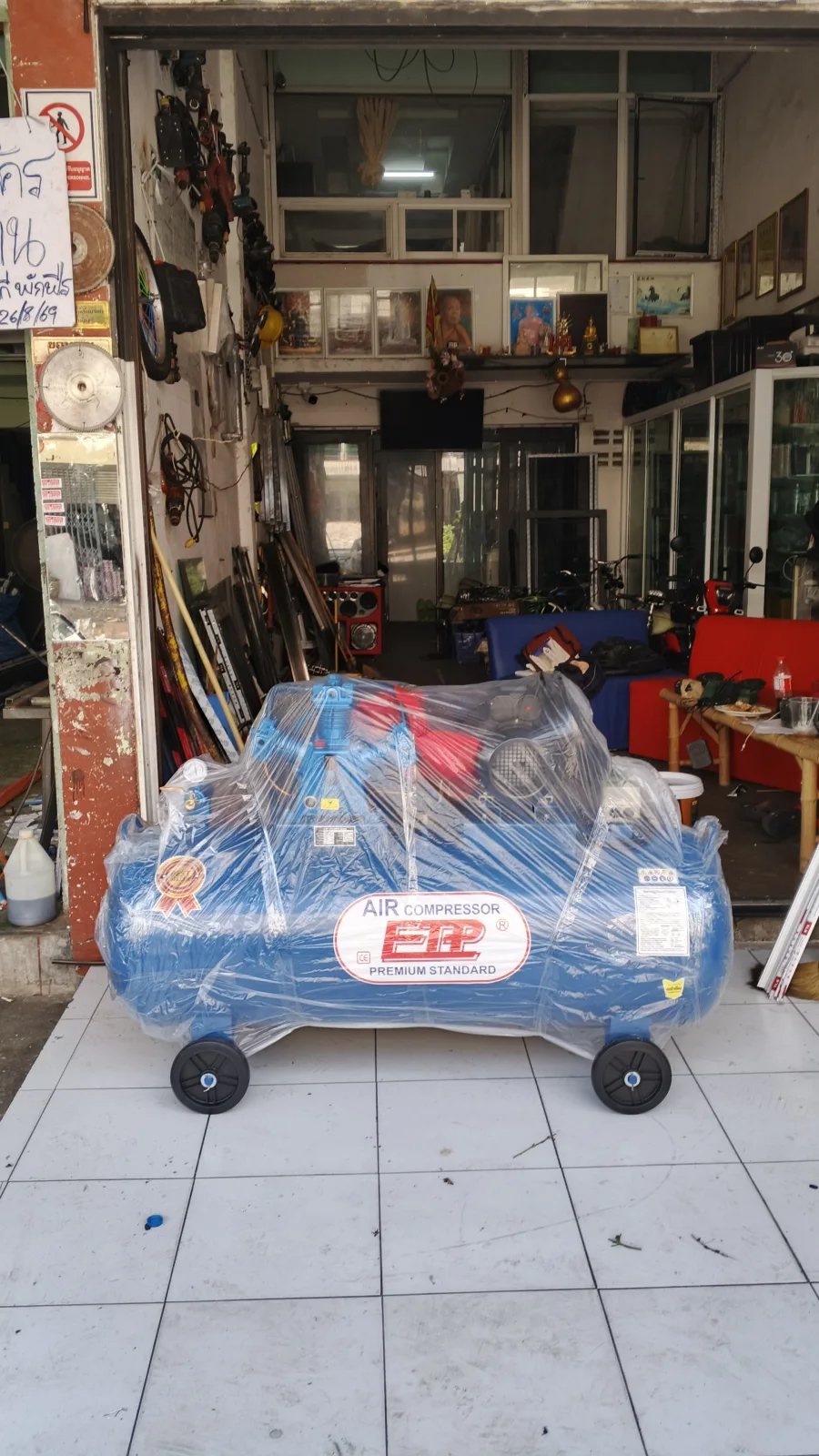 ภาพส่งมอบ ปั๊มลมสายพาน ETP ขนาด 300ลิตร มอเตอร์ 4HP รุ่น E TA-65 (8Bar) (ไฟ 220V) จังหวัดสมุทรสาคร รูปที่ 2