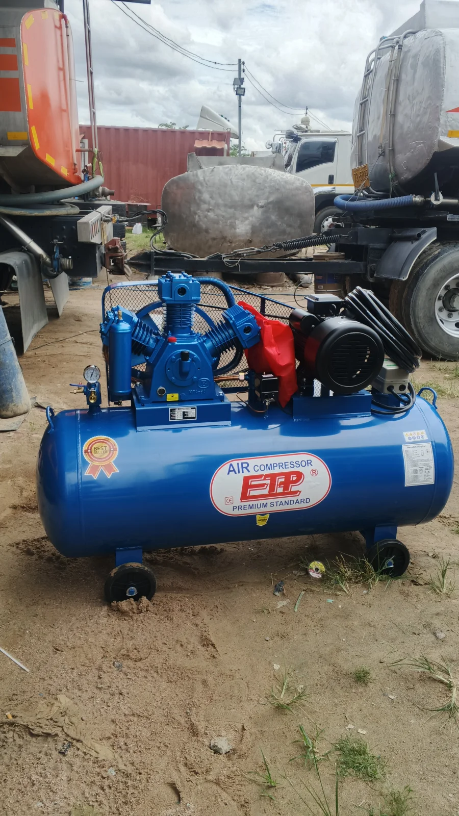 ภาพส่งมอบ ปั๊มลมสายพาน ETP ขนาด 380 ลิตร มอเตอร์ 7.5HP รุ่น HTA-80 (16Bar) (ระบบไฟ 220V) จังหวัดระยอง รูปที่ 3