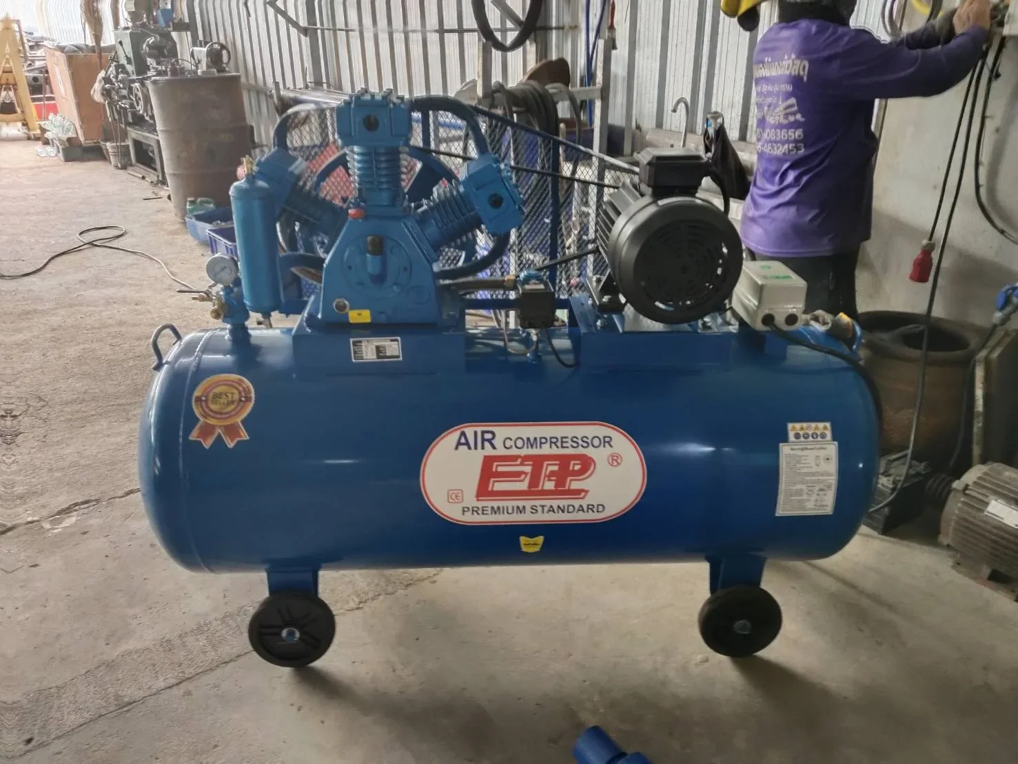 ภาพส่งมอบ ปั๊มลมสายพาน ETP ขนาด 380 ลิตร มอเตอร์ 7.5HP รุ่น HTA-80 (16Bar) (ระบบไฟ 380V) จังหวัดพิจิตร รูปที่ 1