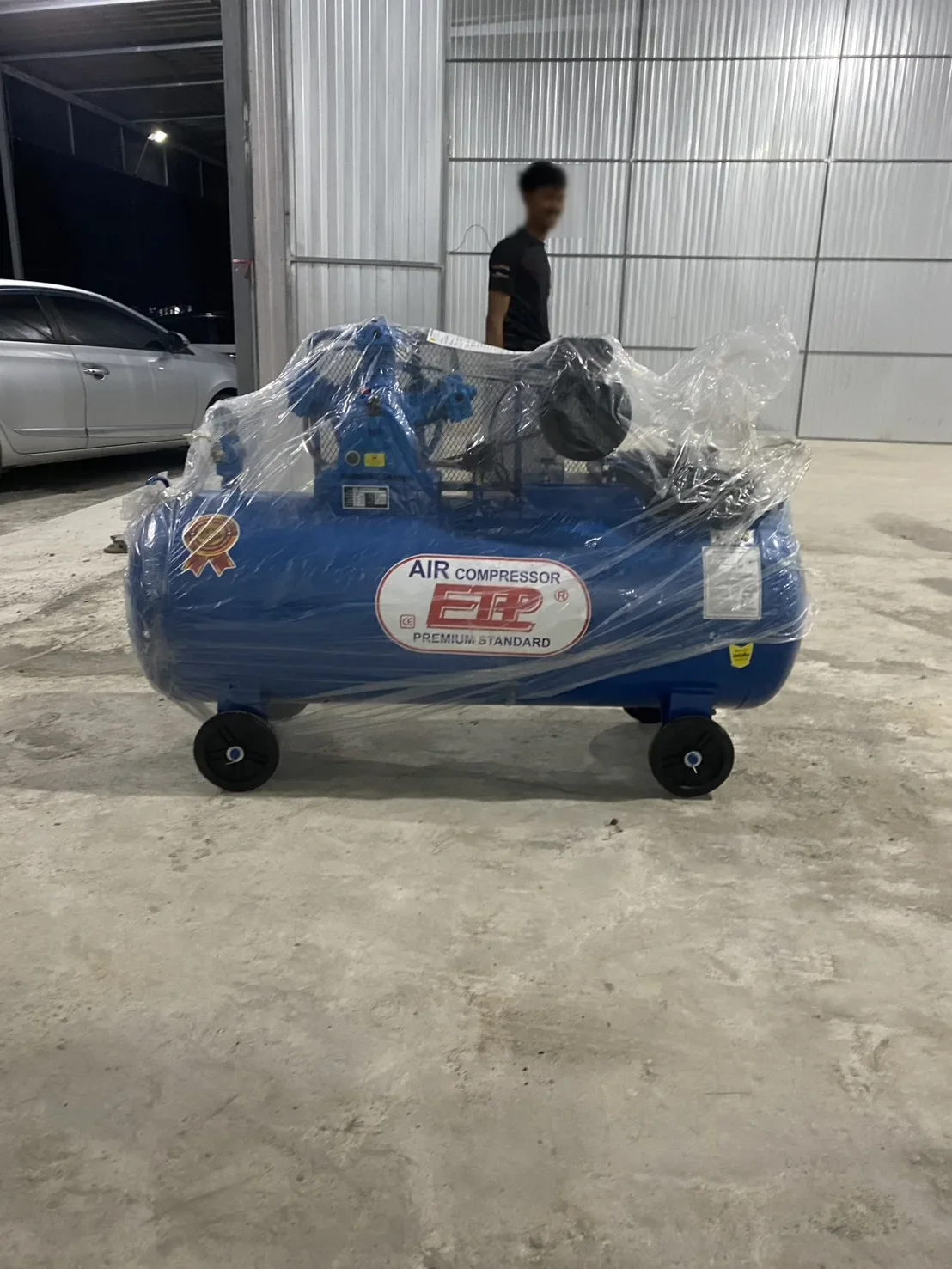 ภาพส่งมอบ ปั๊มลมสายพาน ETP ขนาด 300ลิตร มอเตอร์ 4HP รุ่น E TA-65 (8Bar) (ไฟ 220V) จังหวัดปัตตานี รูปที่ 1