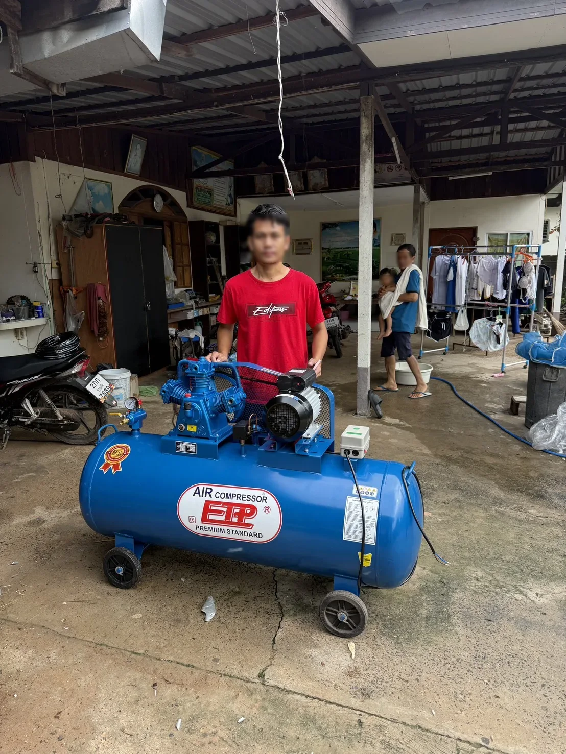 ภาพส่งมอบ ปั๊มลม ETP ETA-65 300 ลิตร 4HP 220V (ไฟ 220V) จังหวัดศรีสะเกษ รูปที่ 1