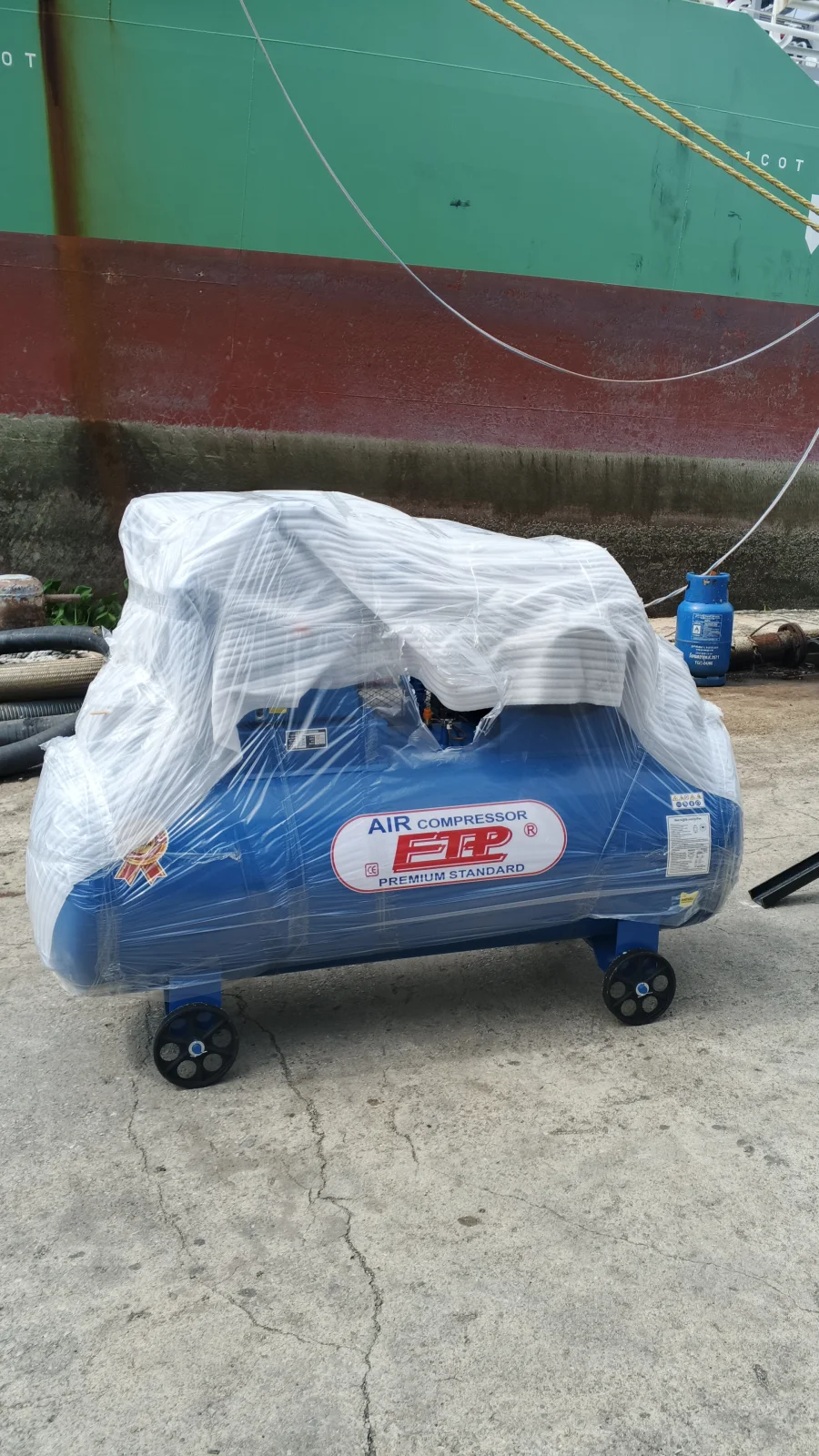 ภาพส่งมอบ ปั๊มลมสายพาน ETP ขนาด 520 ลิตร มอเตอร์ 10HP รุ่น HTA-100 (Two Stage) จังหวัดกรุงเทพมหานคร รูปที่ 1