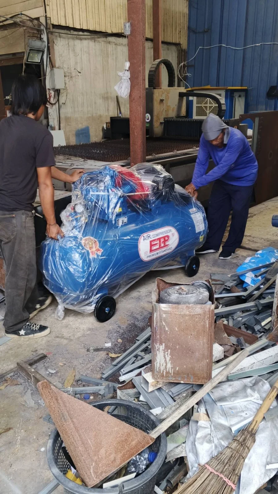 ภาพส่งมอบ ปั๊มลม ETP ETA-65 300 ลิตร 4HP 220V (ไฟ 220V) จังหวัดพระนครศรีอยุธยา รูปที่ 2