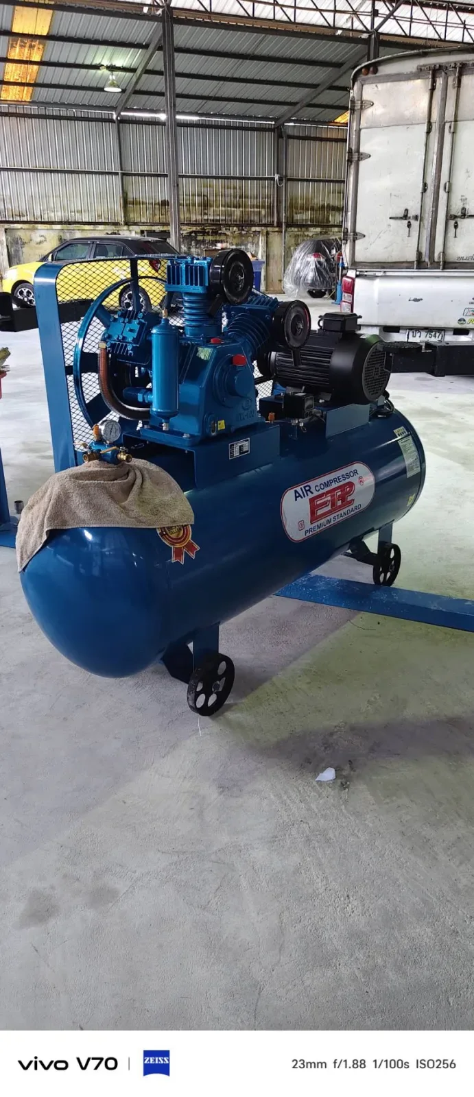 ภาพส่งมอบ เครื่องปั๊มลม 520ลิตร 10แรงม้า รุ่น HTA-100 (Two Stage) จังหวัดภูเก็ต รูปที่ 1