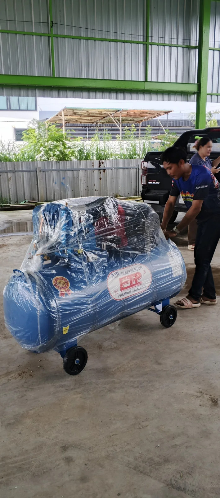 ภาพส่งมอบ ปั๊มลม 380 ลิตร 5.5HP รุ่น E VA-80 (12Bar) (ระบบไฟ 220V) จังหวัดนนทบุรี รูปที่ 2
