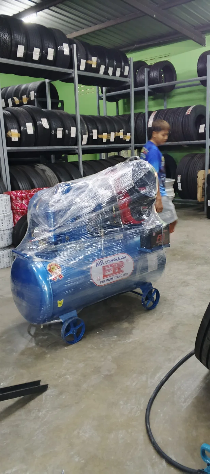 ภาพส่งมอบ ปั๊มลมติดเครื่องยนต์ดีเซล 300ลิตร รุ่น E HTA-80 เครื่องยนต์ 11แรง จังหวัดสมุทรสงคราม รูปที่ 2