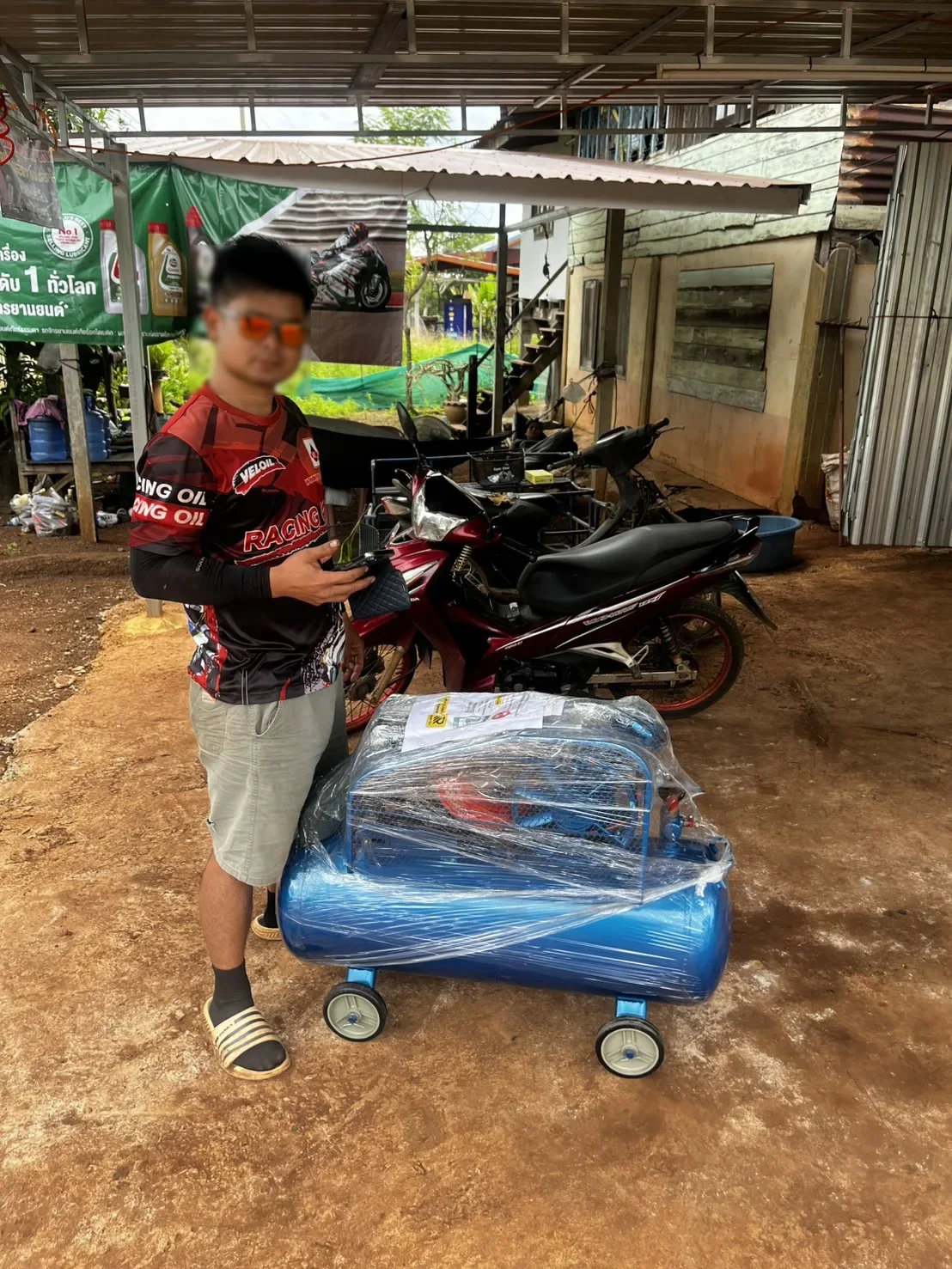 ภาพส่งมอบ ปั๊มลมสายพาน ETP 2065 รุ่น 100 ลิตร มอเตอร์รอบเร็ว 3 แรงม้า (แถมฟรี! ชุดอุปกรณ์ลม 4 ชิ้น) จังหวัดนครราชสีมา รูปที่ 1