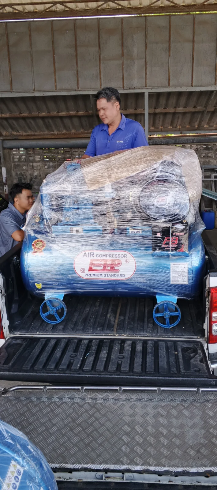 ภาพส่งมอบ ปั๊มลมติดเครื่องยนต์ดีเซล 300ลิตร รุ่น E HTA-80 เครื่องยนต์ 11แรง จังหวัดพระนครศรีอยุธยา รูปที่ 2