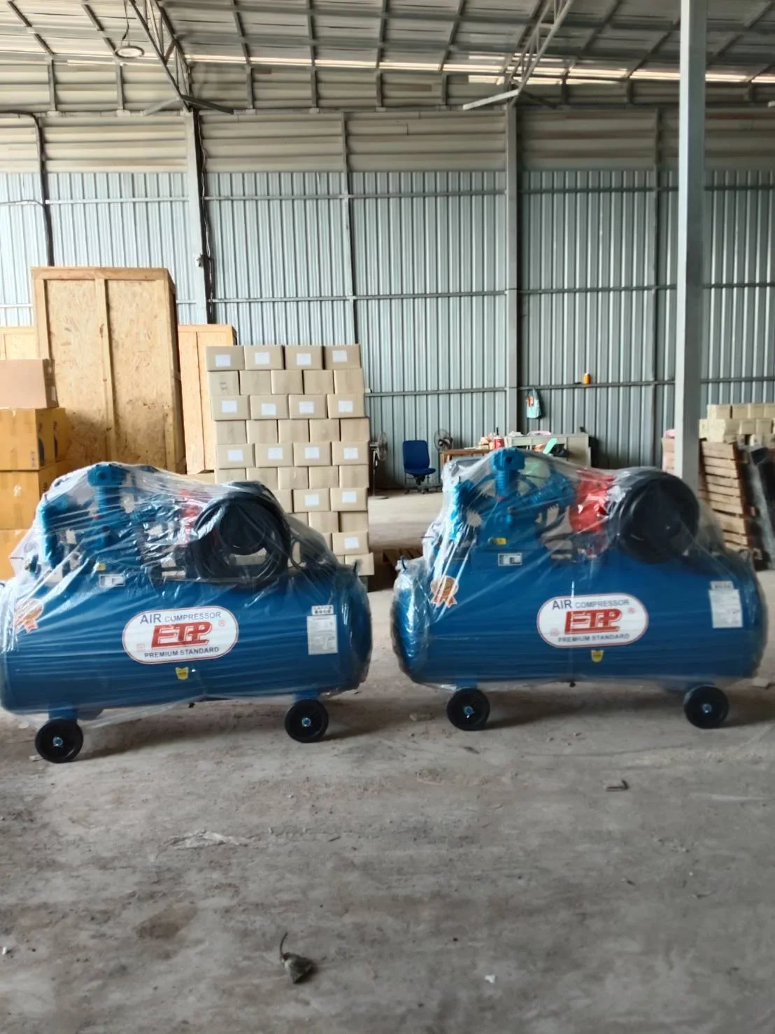 ภาพส่งมอบ ปั๊มลมสายพาน ETP ขนาด 380 ลิตร มอเตอร์ 7.5HP รุ่น HTA-80 (16Bar) (ระบบไฟ 380V) จังหวัดหนองคาย รูปที่ 3