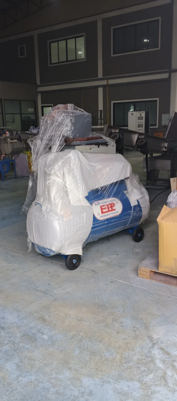 ภาพส่งมอบ ปั๊มลม 380ลิตร 7.5 แรงรุ่น E TA-80 (12Bar) (ระบบไฟ 380V) จังหวัดสมุทรสาคร รูปที่ 2