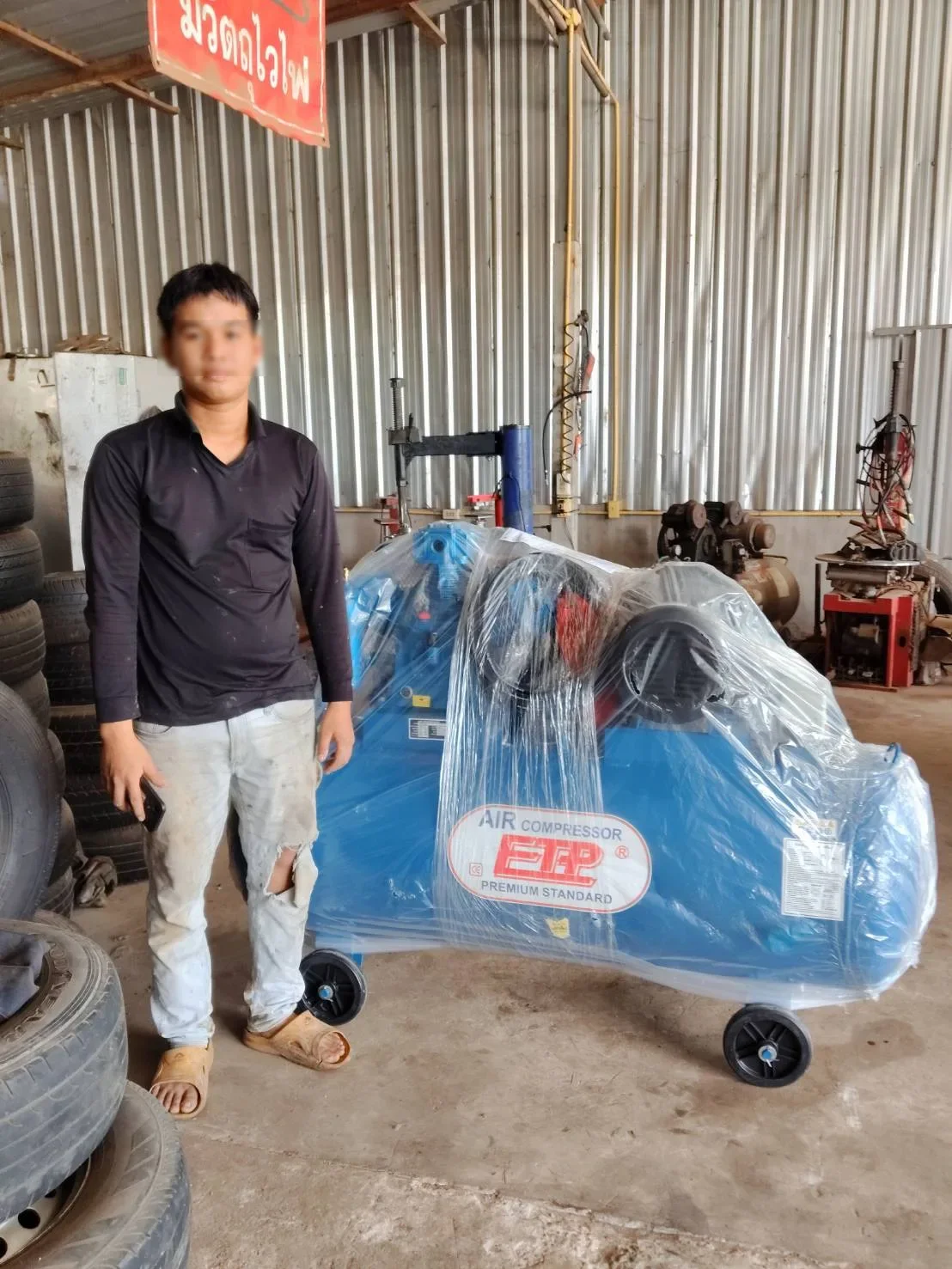 ภาพส่งมอบ ปั๊มลมสายพาน ETP ขนาด 380 ลิตร มอเตอร์ 7.5HP รุ่น HTA-80 (16Bar) (ระบบไฟ 220V) จังหวัดอุบลราชธานี รูปที่ 1