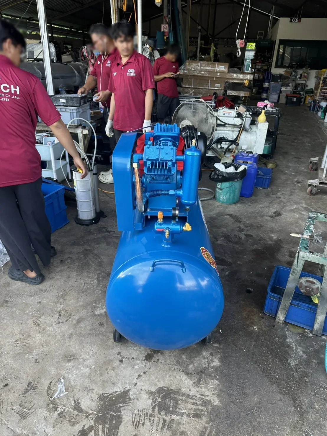 ภาพส่งมอบ ปั๊มลมสายพาน ETP ขนาด 380 ลิตร มอเตอร์ 5.5HP รุ่น EVA-80 (12Bar) (ระบบไฟ 220V) จังหวัดภูเก็ต รูปที่ 1